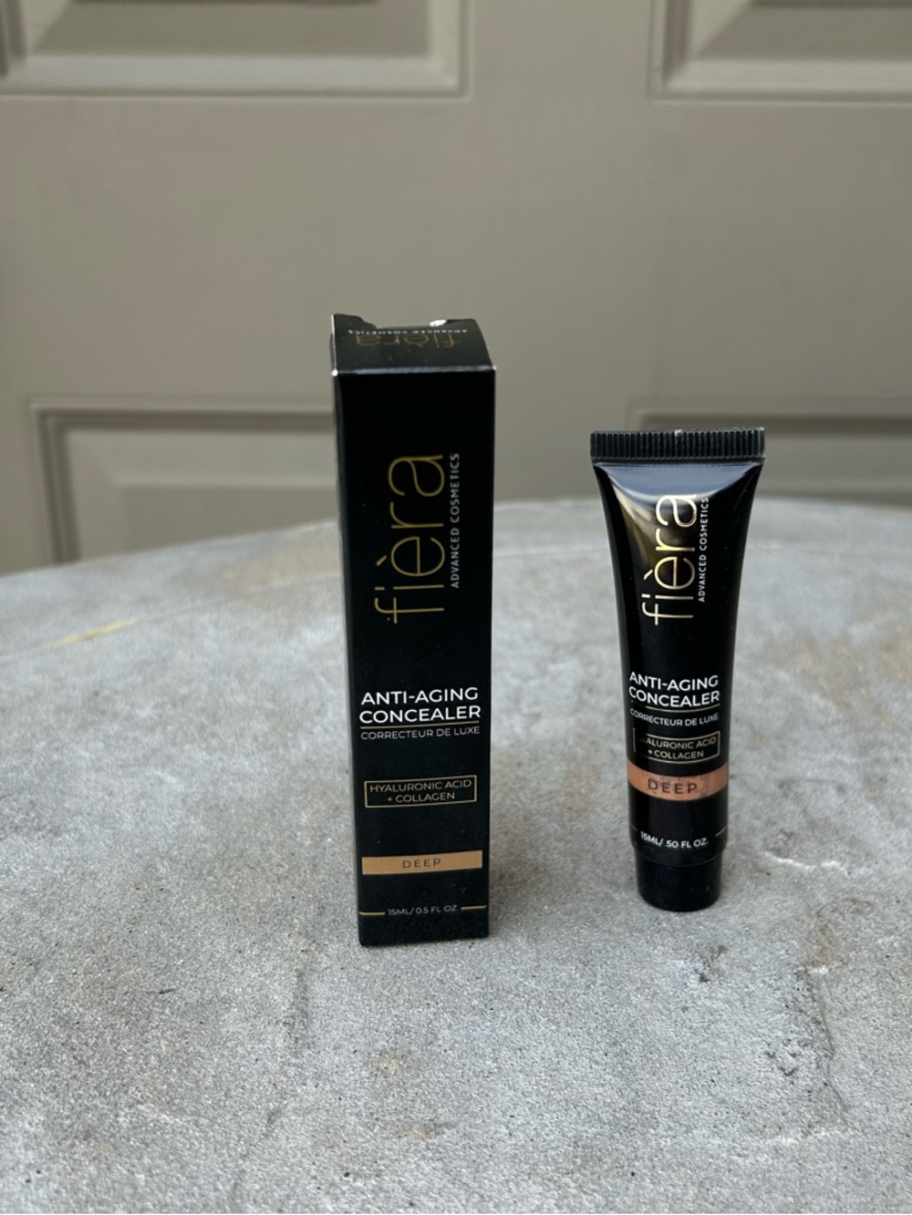 Fiera Anti-Aging Concealer - Deep - Picture 5 of 7
